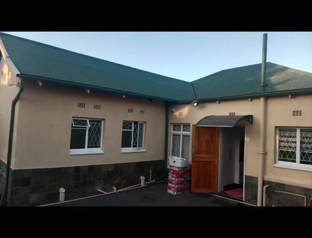 3 BEDROOM HOUSE FOR SALE IN KENSINGTON